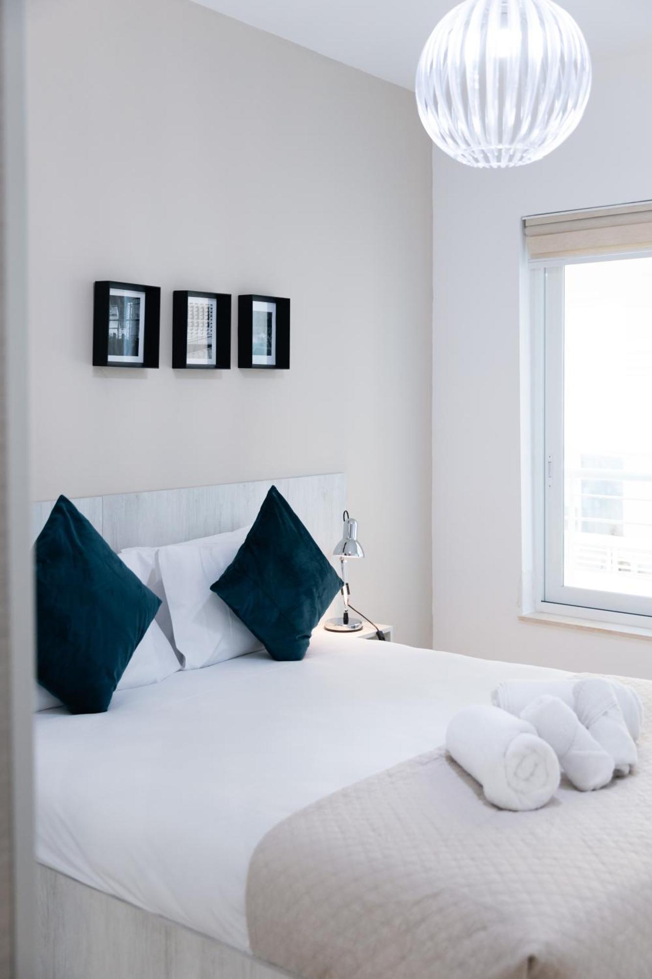 Luxury Seafront 3Br With Pool By Arcobnb Sliema Exteriör bild