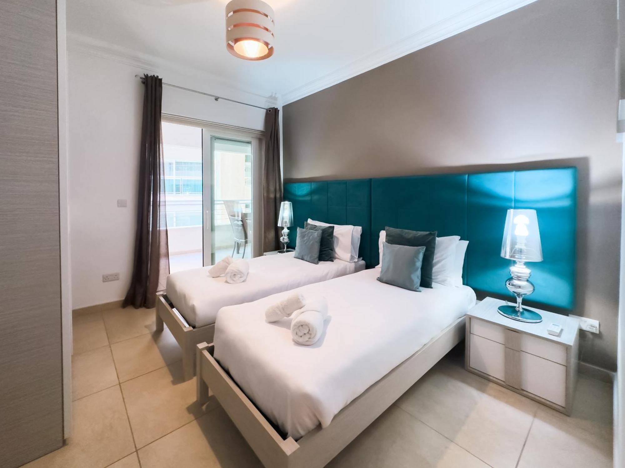 Luxury Seafront 3Br With Pool By Arcobnb Sliema Exteriör bild